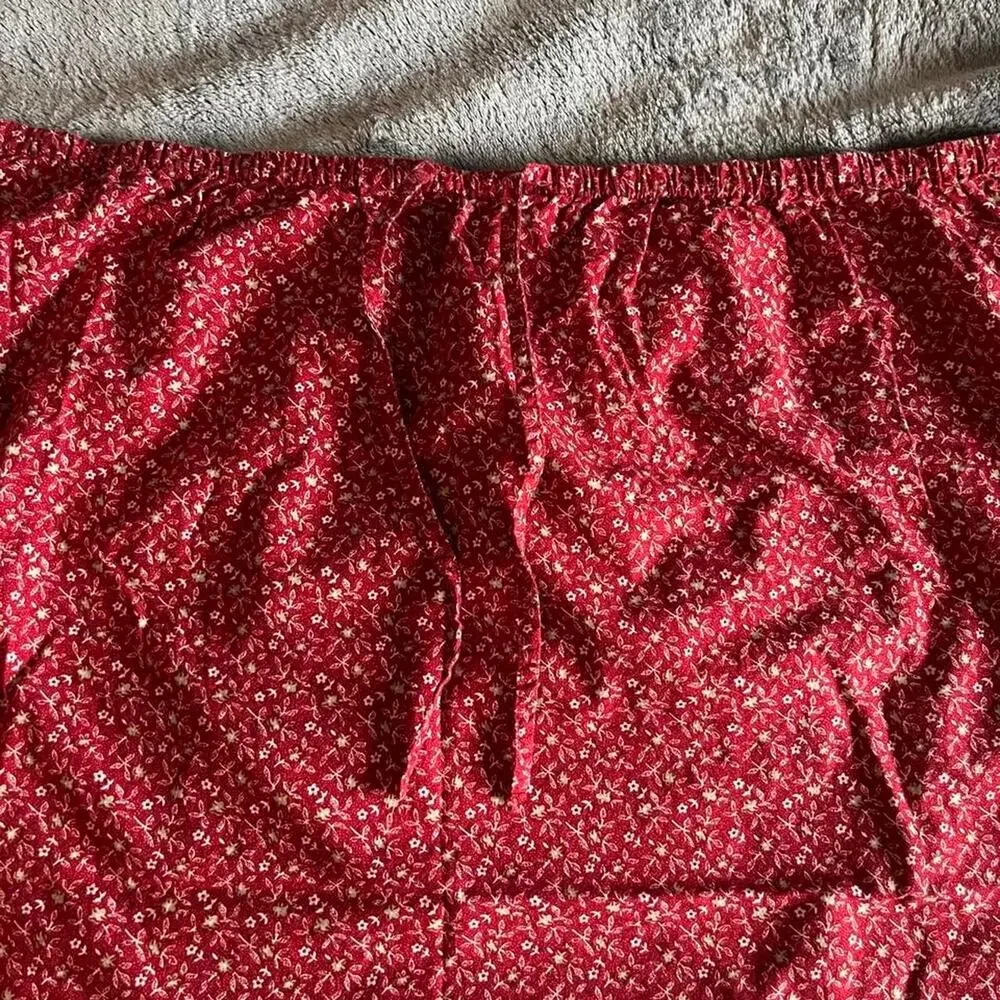 100% Cotton Red Floral Pattern Skirt w Drawstring Tie Waist sz 22/24 Faded Glory